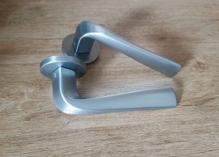 Klamka DALIA Rozeta R slim 7 mm SC - chrom satynowy