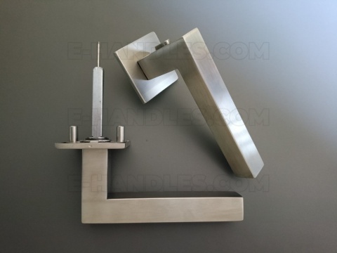 Klamka z blokadą SQUARE WC Q Lock SS - stal nierdzewna matowa, do drzwi 38-45mm