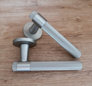 Klamka GOYA Rozeta R slim 7 mm MSN - nikiel